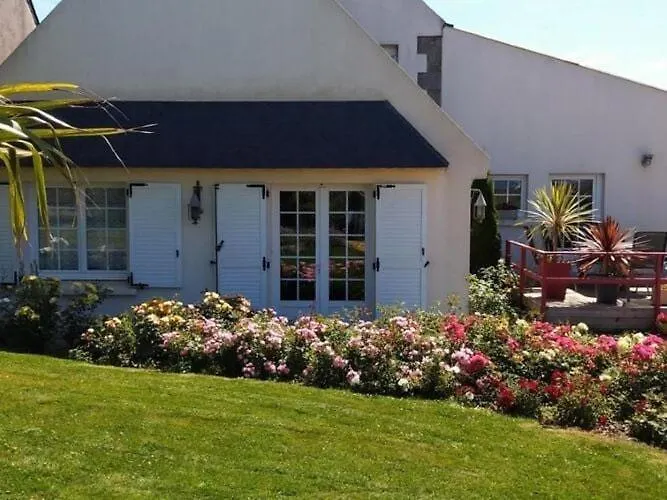 Holiday home Jacuzzi, Billiards And Fireplace, Semi-Detached House, Sibiril France